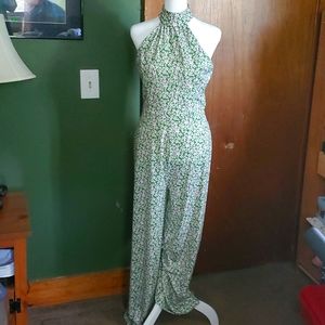 Alexia Admor green floral halter neck jump suit zip back size 2 new with tag.